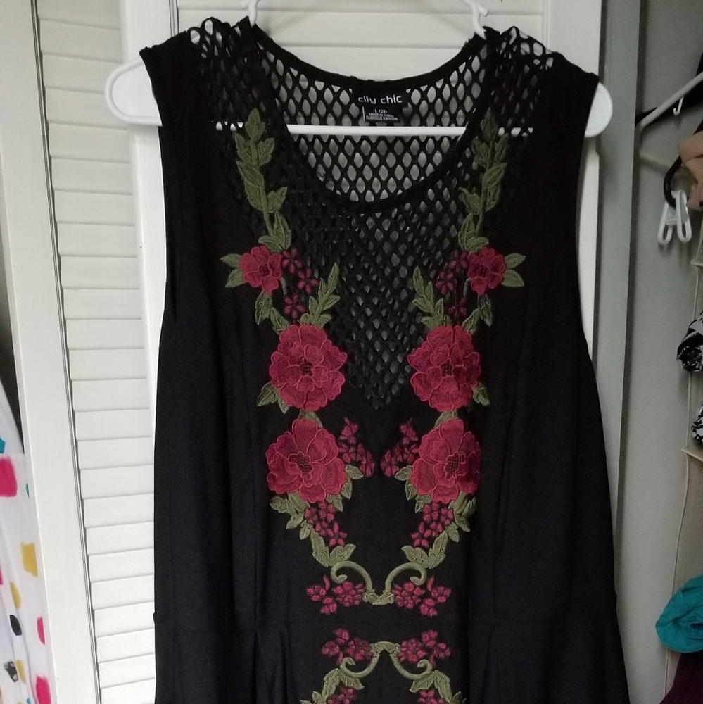 Goth embroided rose City Chic lace dress